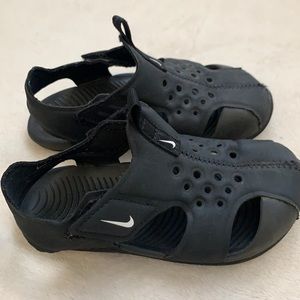 Nike Sunray Sandals